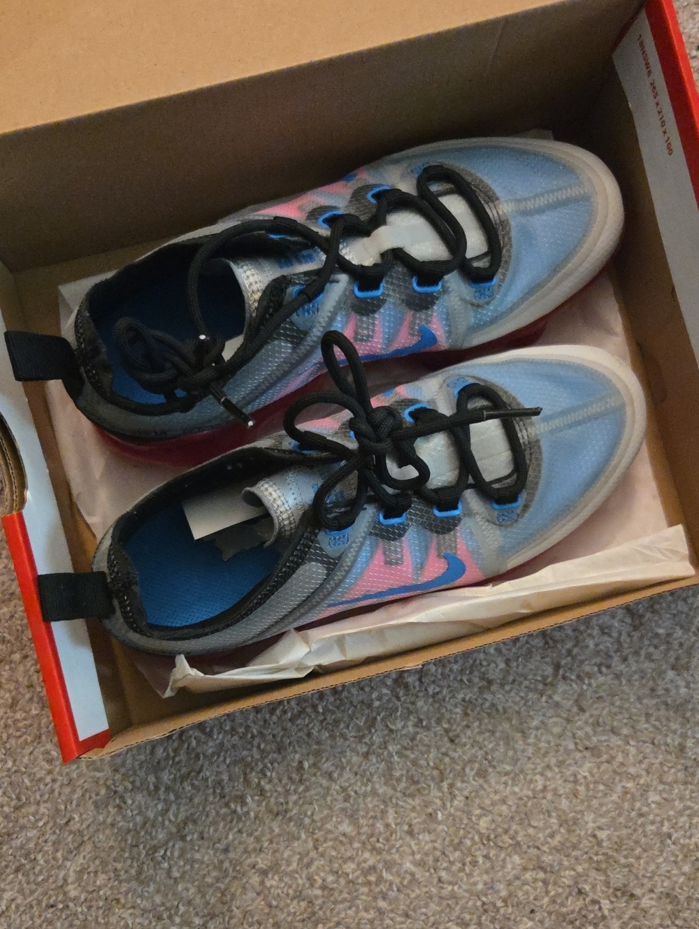 Nike ACG Kids Sneakers in Light Blue, Pink & Black
